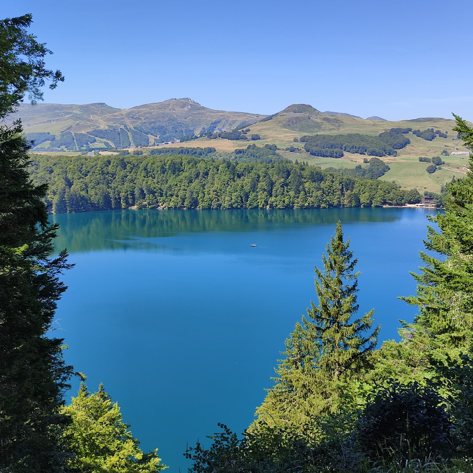 Point de vue sur le lac Pavin