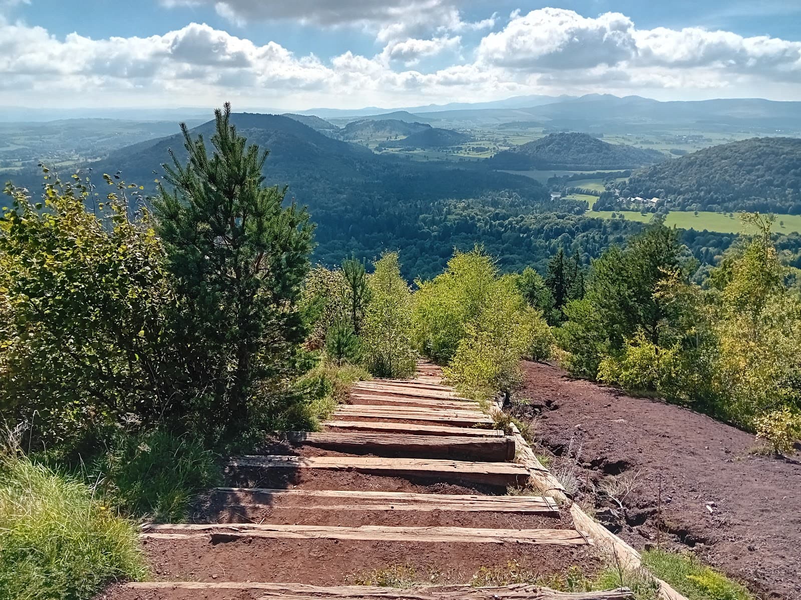 Visiter les volcans d'Auvergne : le guide complet
